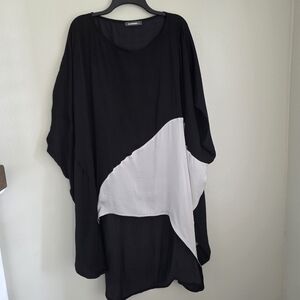 Alembika Wave Hi/Lo Tunic Top Black/White Artsy Oversized Lagenlook Sz M (12/14)
